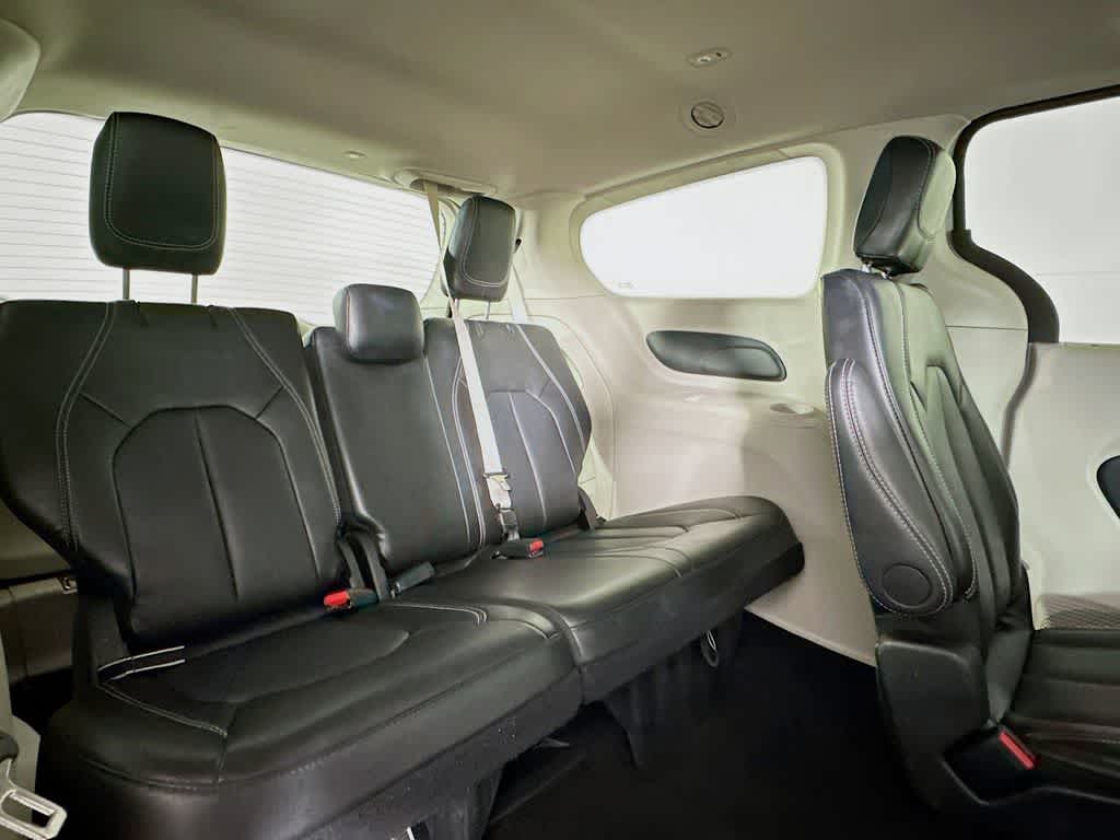 Thumbnail: 2024 Chrysler Pacifica - 31