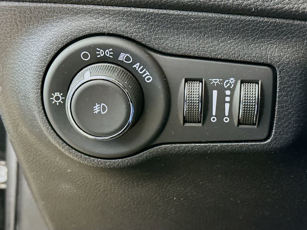 Thumbnail: 2019 Jeep Compass - 27