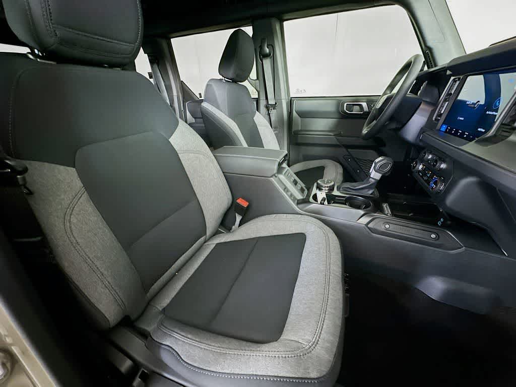 Thumbnail: 2025 Ford Bronco - 15