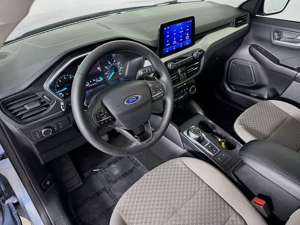 Thumbnail: 2022 Ford Escape - 2