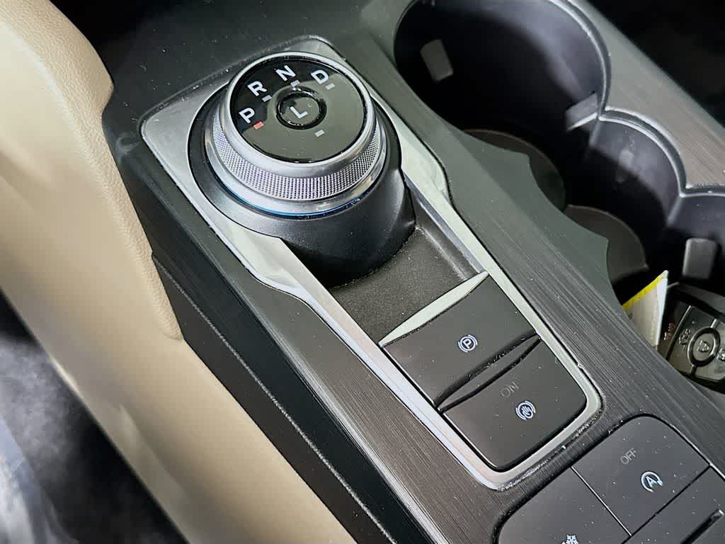 Thumbnail: 2022 Ford Escape - 19