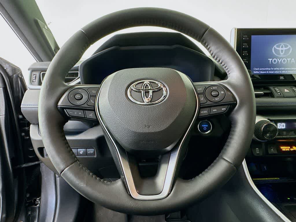 Thumbnail: 2020 Toyota RAV4 - 16