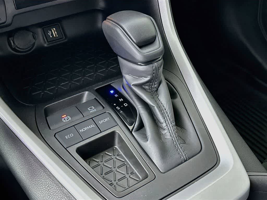 Thumbnail: 2025 Toyota RAV4 - 19
