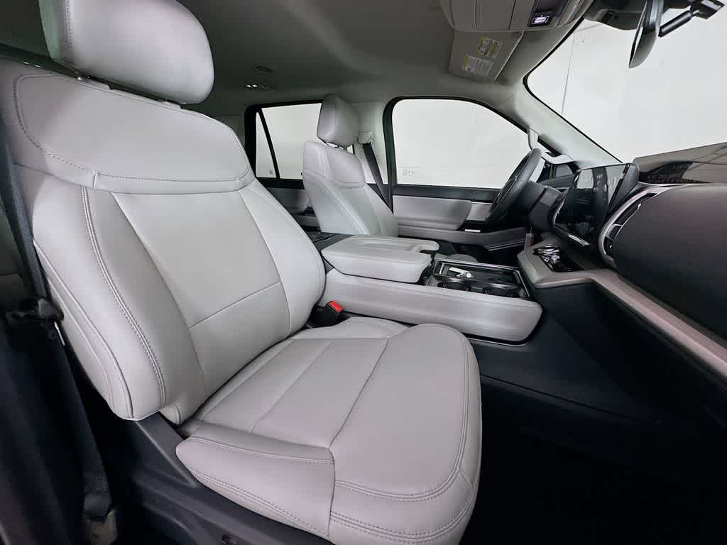 Thumbnail: 2026 Ford Expedition - 15