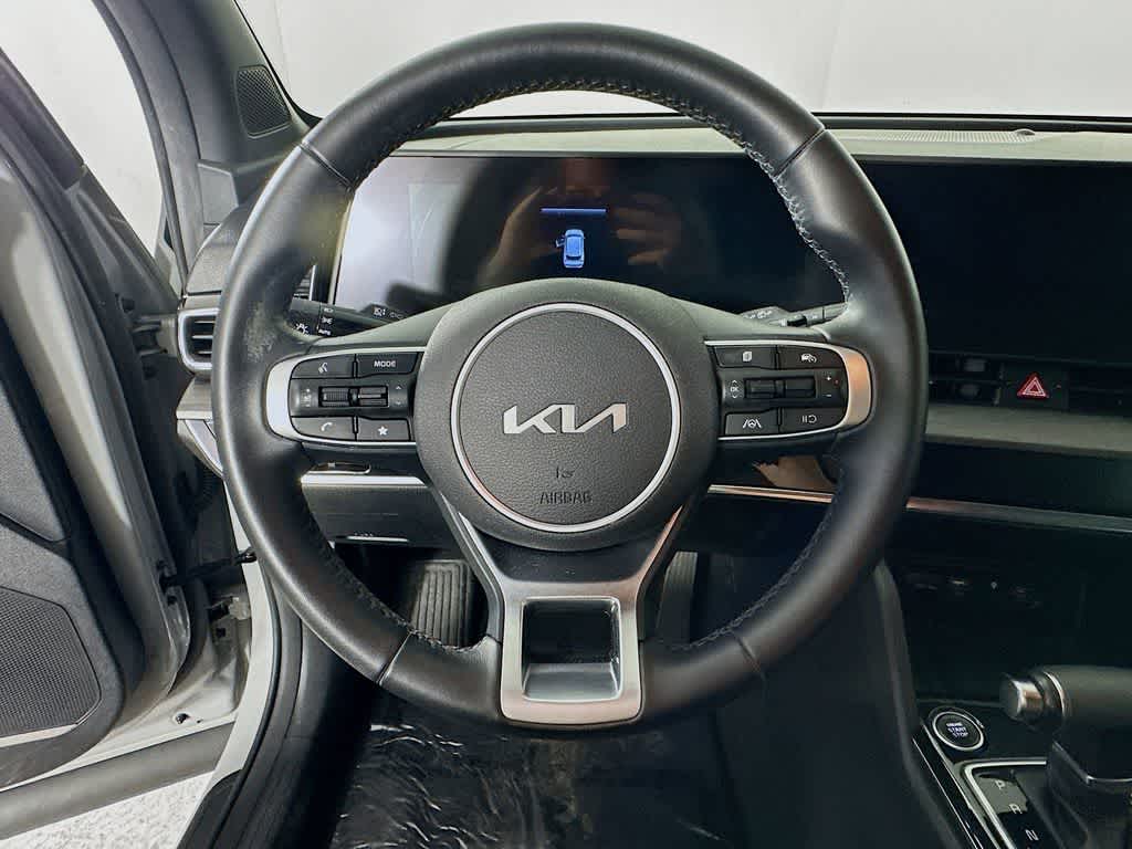 Thumbnail: 2023 Kia Sportage - 16