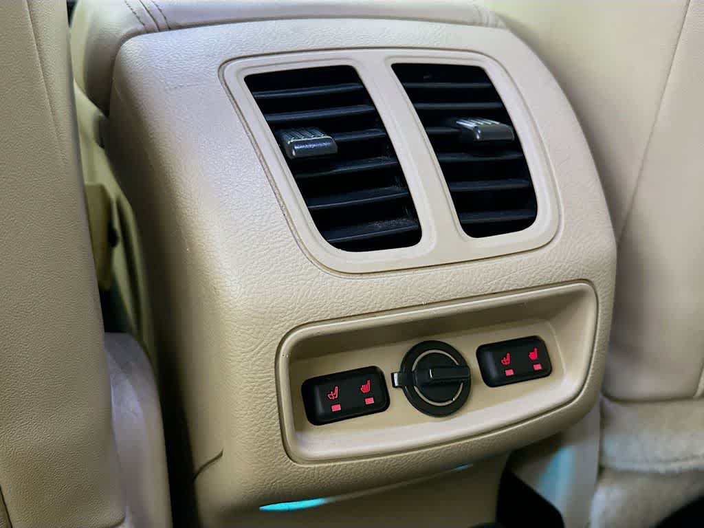 Thumbnail: 2014 Ford Taurus - 13