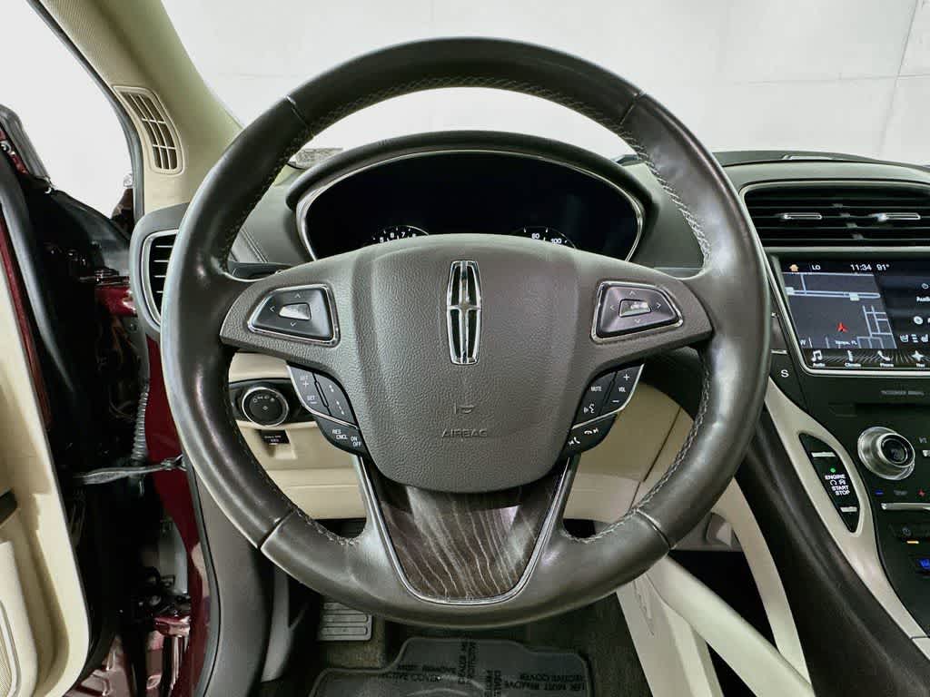 Thumbnail: 2017 Lincoln MKX - 16