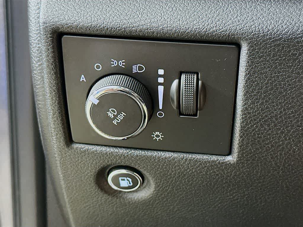 Thumbnail: 2017 Jeep Grand Cherokee - 27