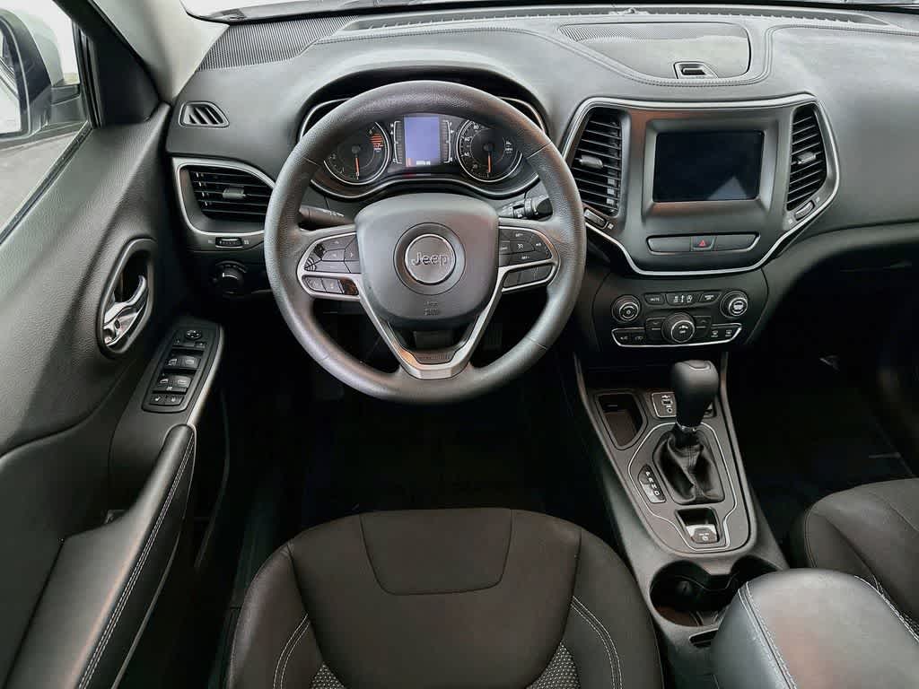 Thumbnail: 2020 Jeep Cherokee - 9