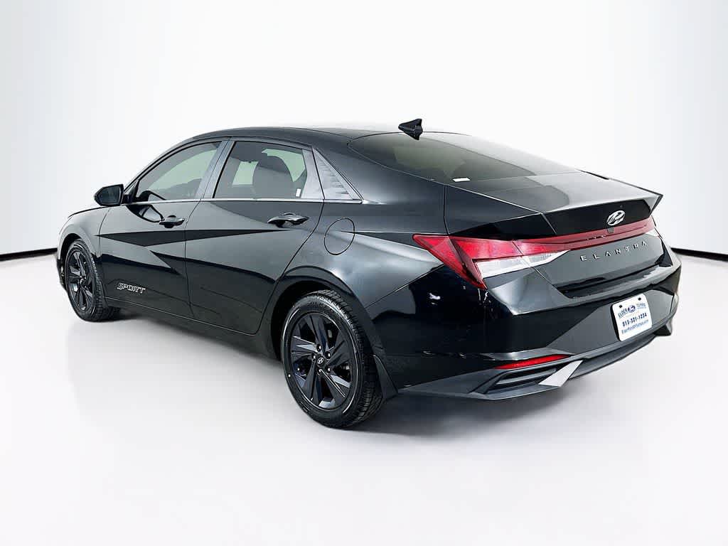 Thumbnail: 2022 Hyundai Elantra - 3