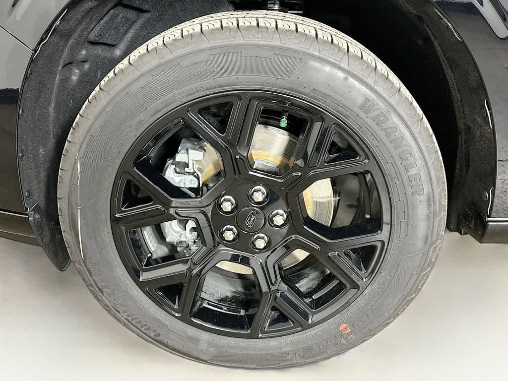 Thumbnail: 2026 Ford Maverick - 8