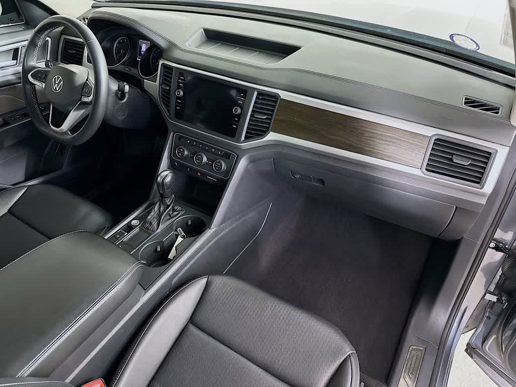 Thumbnail: 2021 Volkswagen Atlas - 34