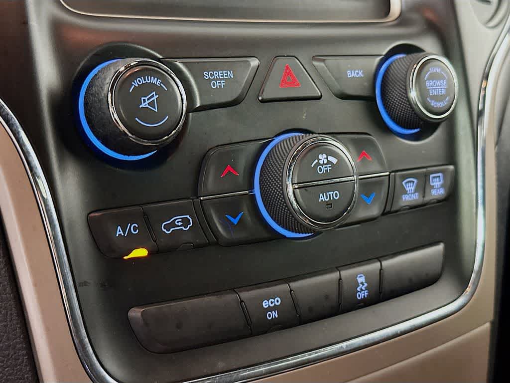 Thumbnail: 2015 Jeep Grand Cherokee - 18