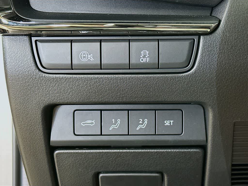 Thumbnail: 2025 Mazda Mazda3 - 25