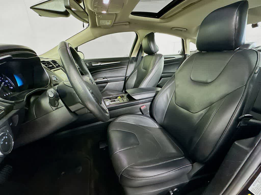 Thumbnail: 2019 Ford Fusion - 12
