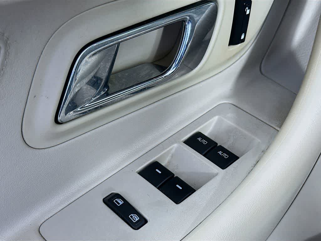Thumbnail: 2010 Ford Taurus - 27