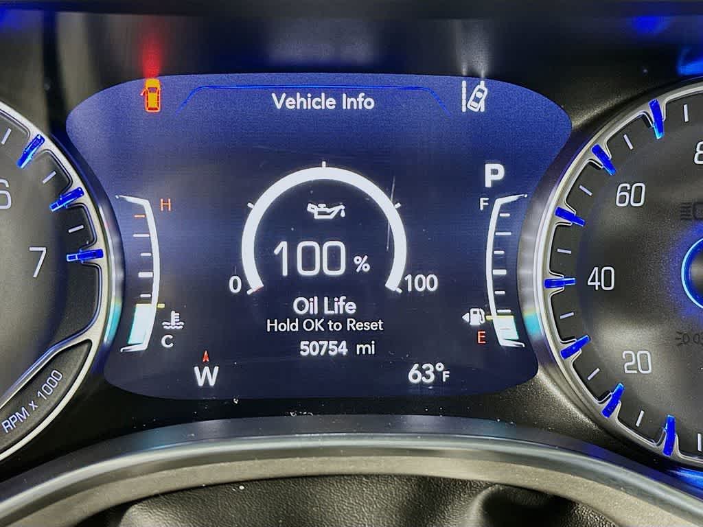 Thumbnail: 2022 Chrysler Pacifica - 19