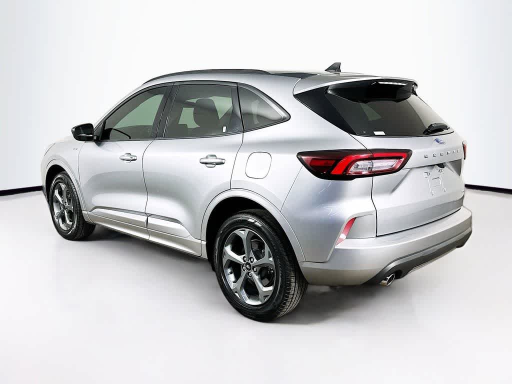 Thumbnail: 2023 Ford Escape - 4