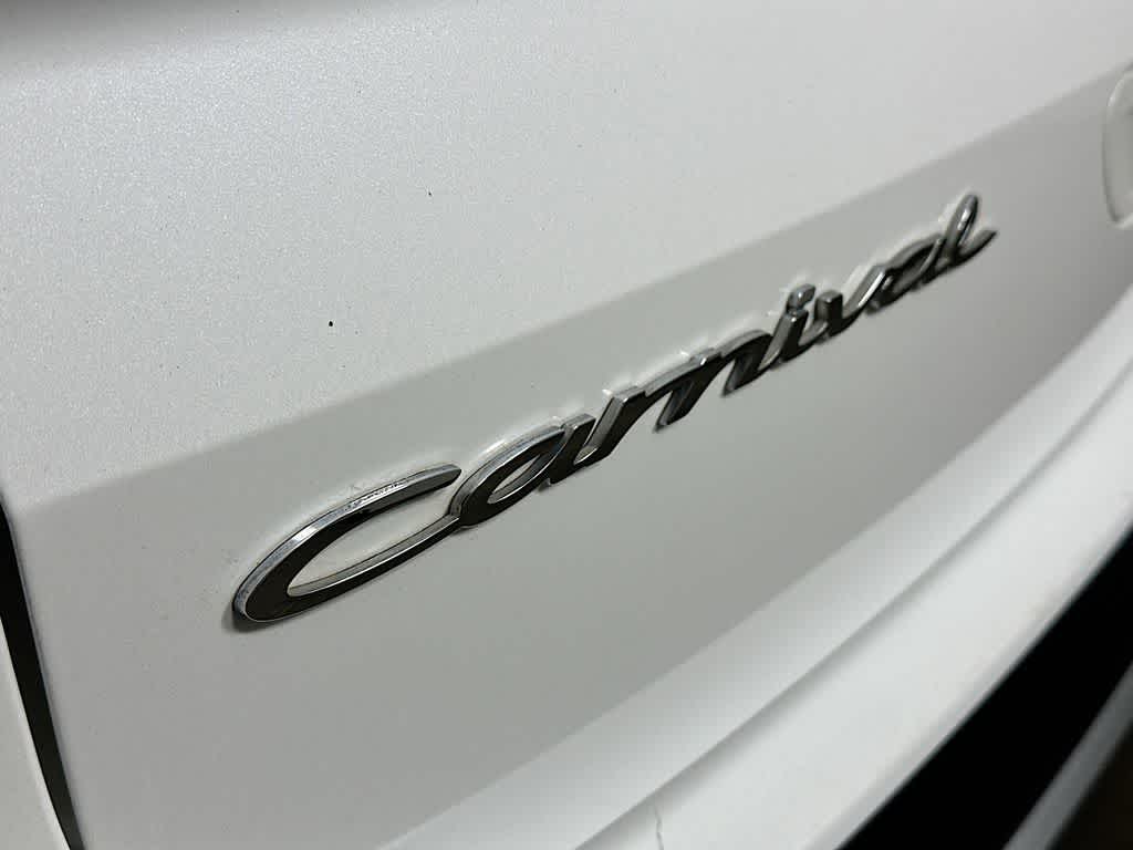 Thumbnail: 2022 Kia Carnival - 7