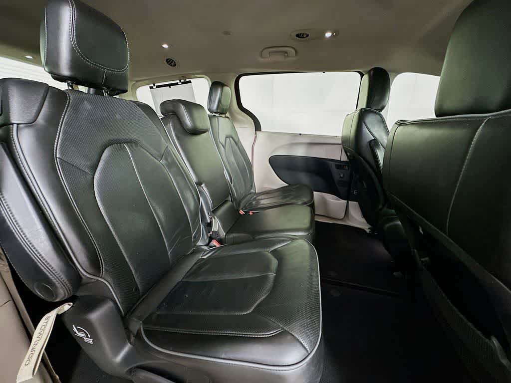 Thumbnail: 2019 Chrysler Pacifica - 33