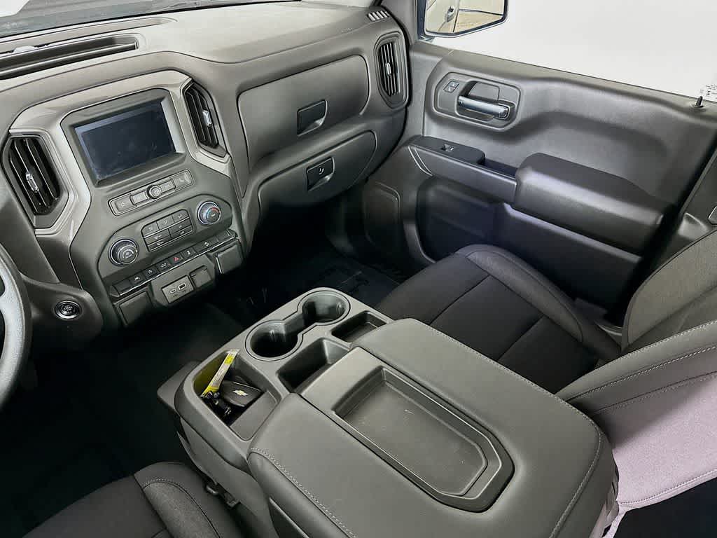 Thumbnail: 2024 Chevrolet Silverado 1500 - 10