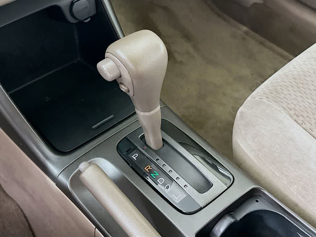 Thumbnail: 2003 Toyota Camry - 18