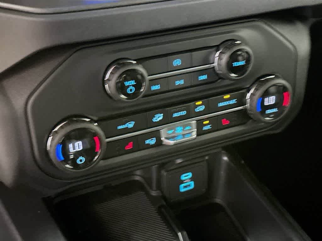 Thumbnail: 2025 Ford Bronco - 19