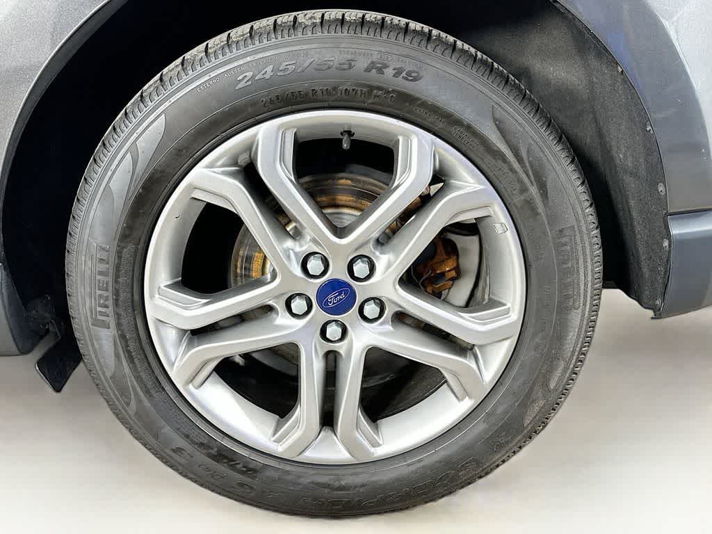 Thumbnail: 2017 Ford Edge - 8