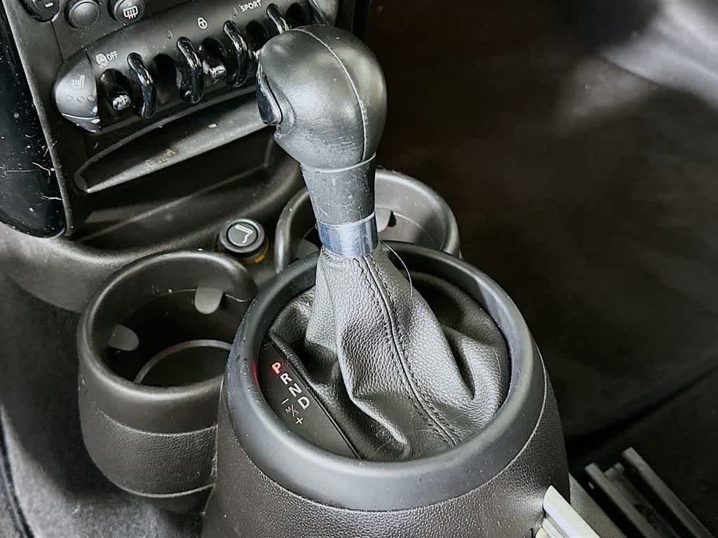 Thumbnail: 2013 MINI Cooper Countryman - 17