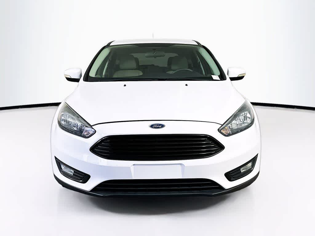 Thumbnail: 2016 Ford Focus - 6