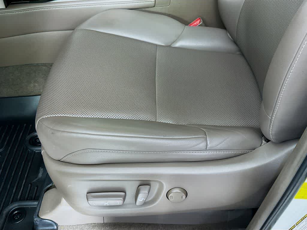 Thumbnail: 2016 Lexus GX - 31