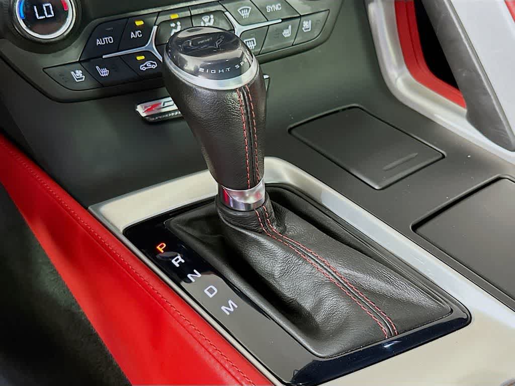 Thumbnail: 2015 Chevrolet Corvette - 17