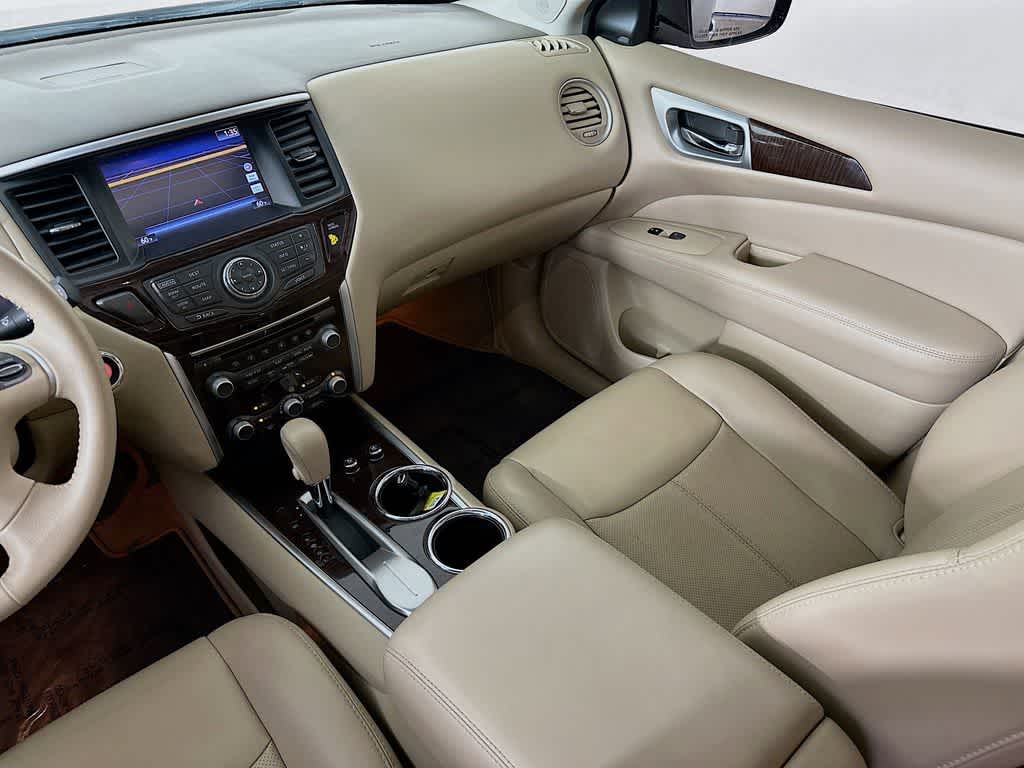 Thumbnail: 2015 Nissan Pathfinder - 11