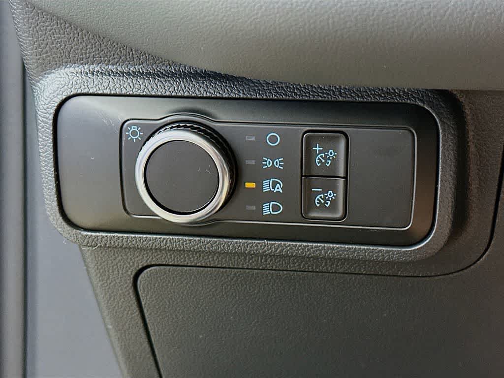 Thumbnail: 2026 Ford Explorer - 24