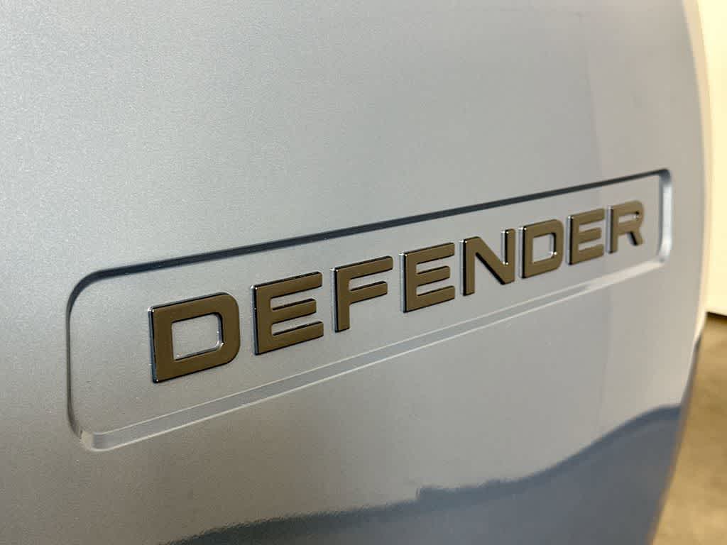 Thumbnail: 2023 Land Rover Defender - 7