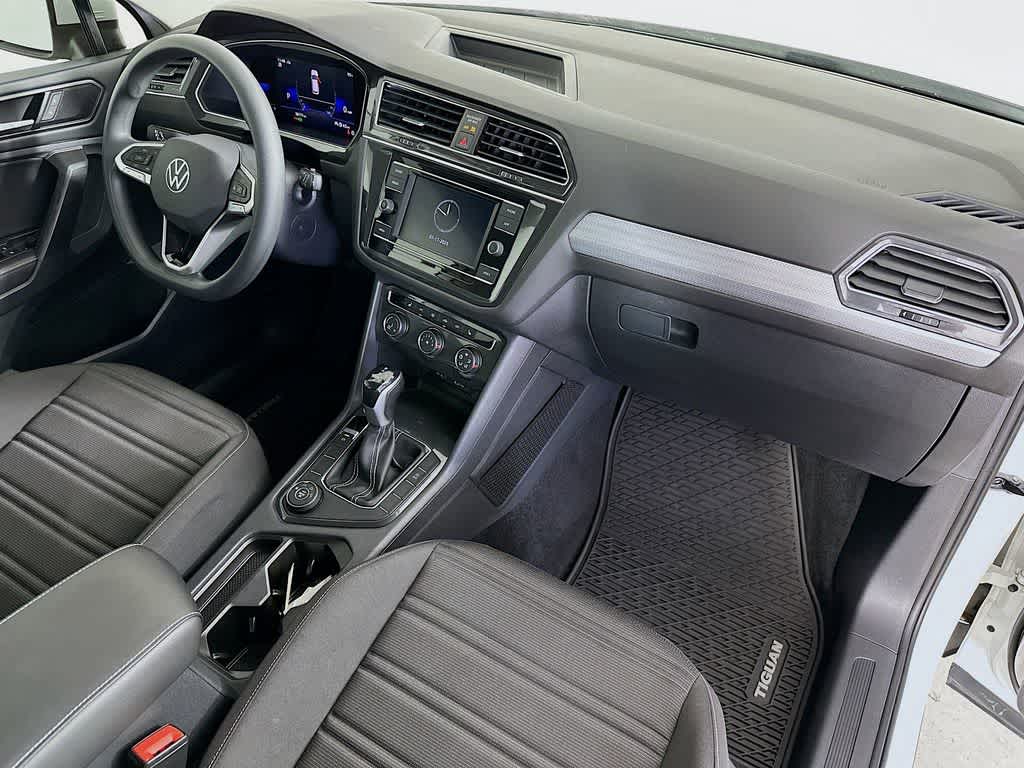 Thumbnail: 2022 Volkswagen Tiguan - 31