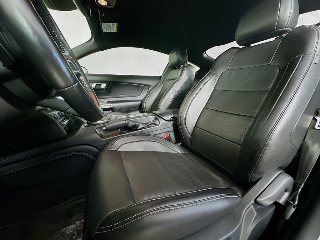 Thumbnail: 2022 Ford Mustang - 11