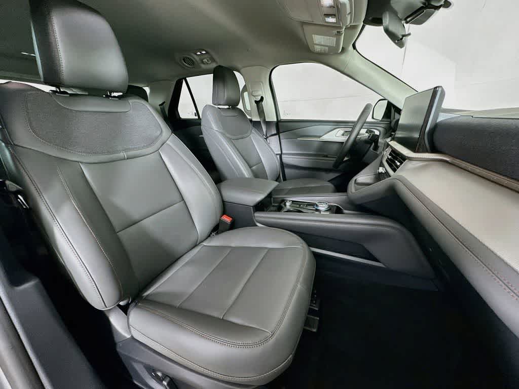 Thumbnail: 2026 Ford Explorer - 15