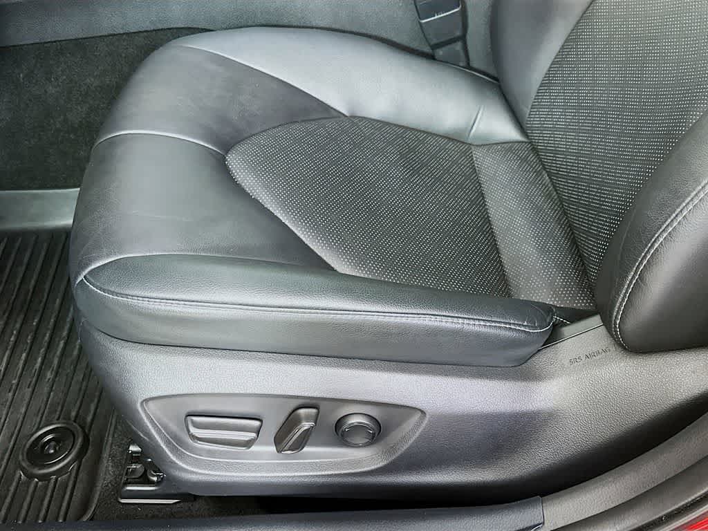 Thumbnail: 2021 Toyota Camry - 30