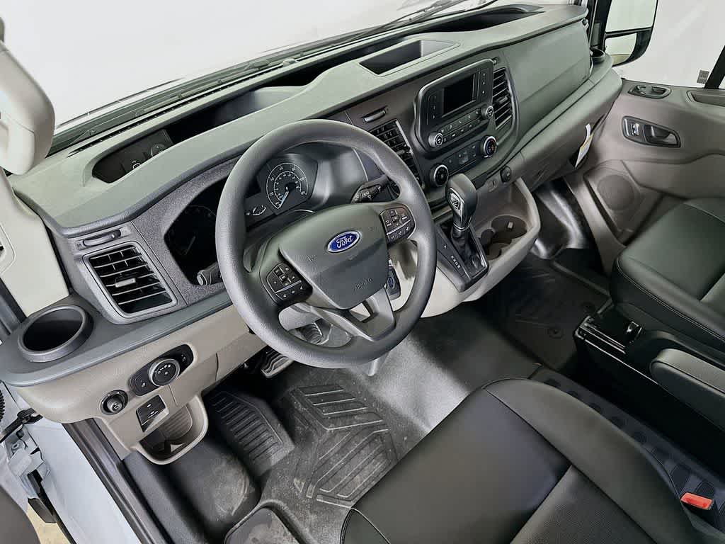 Thumbnail: 2025 Ford Transit Series - 2