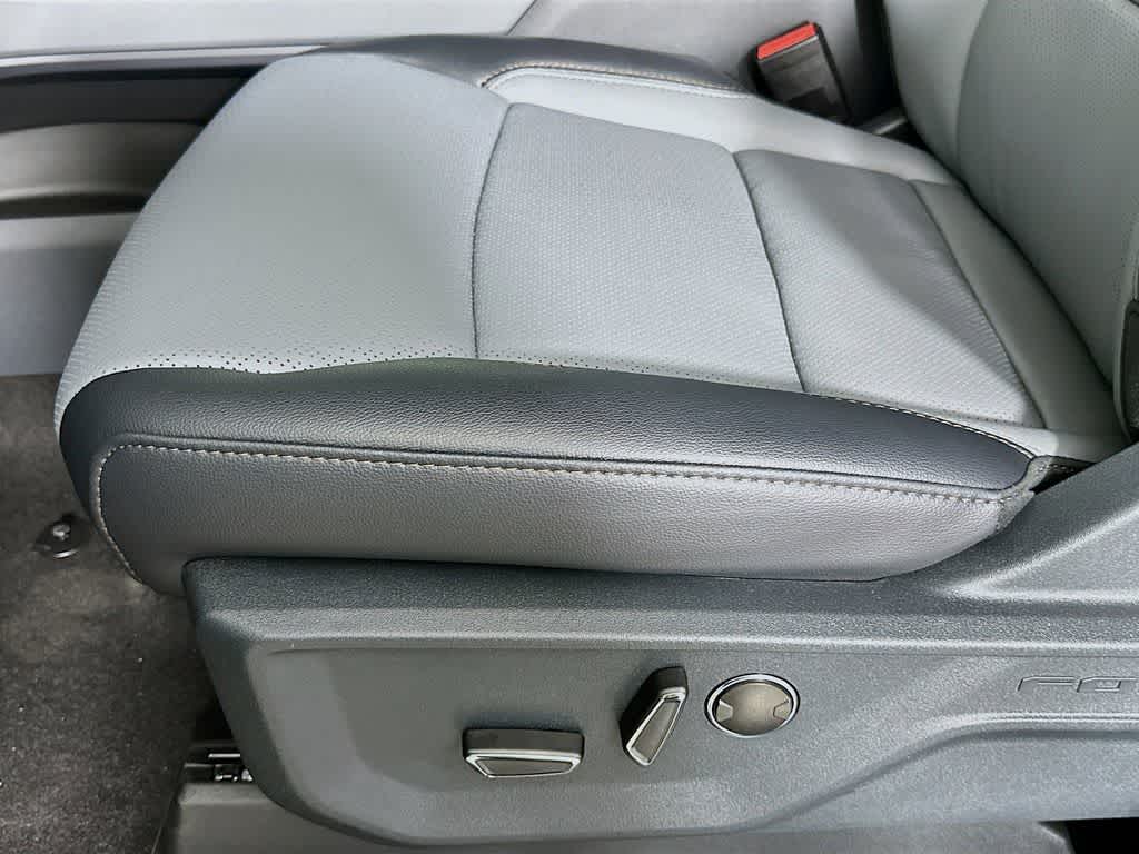 Thumbnail: 2025 Ford F-150 - 31