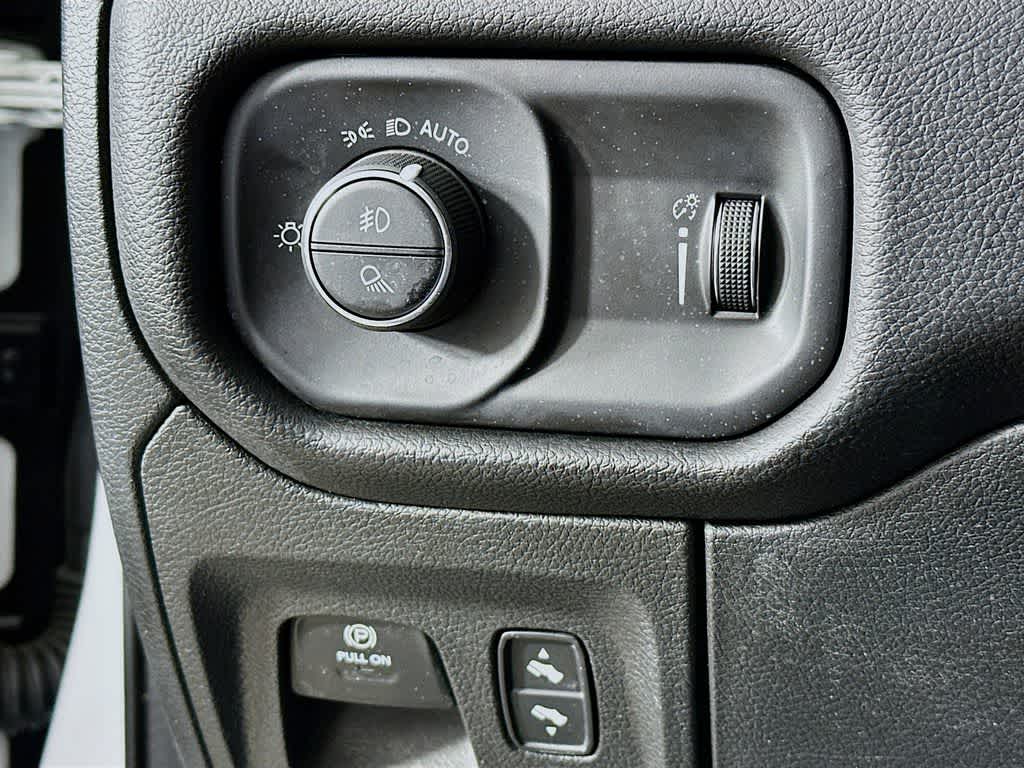 Thumbnail: 2023 RAM 1500 - 27