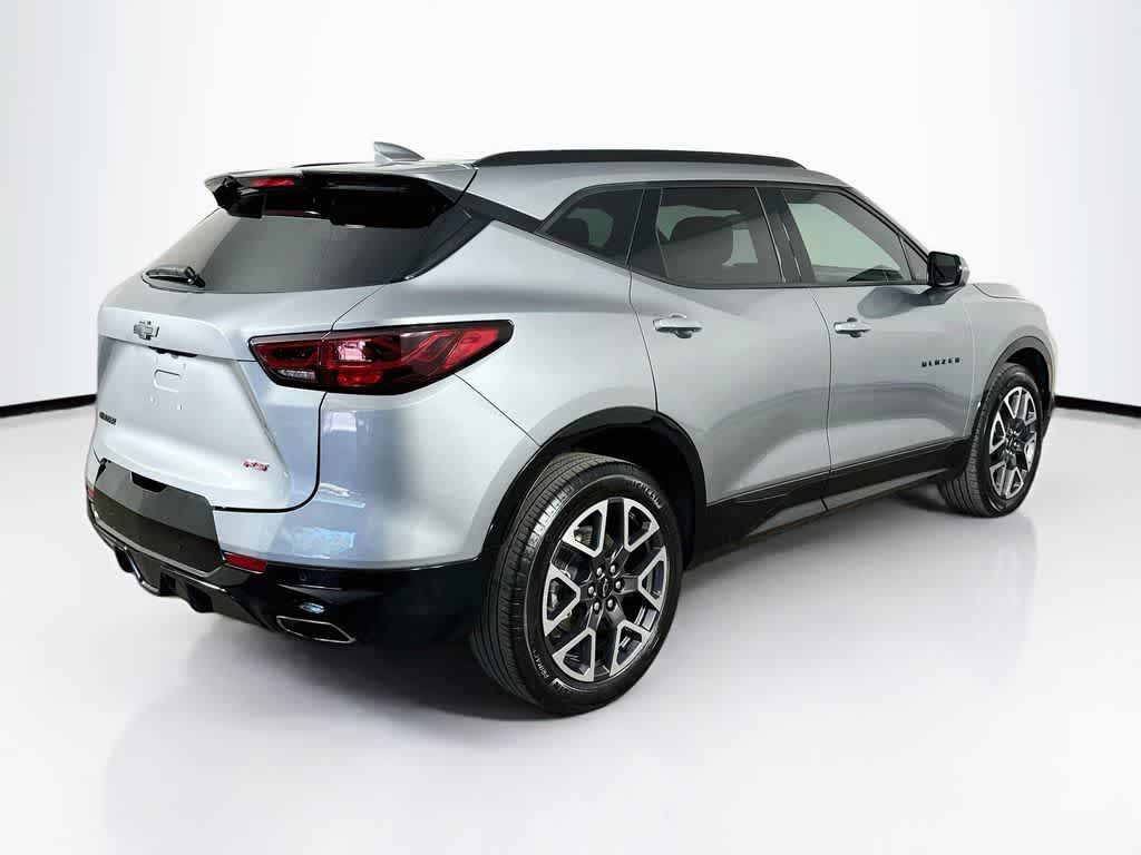 Thumbnail: 2025 Chevrolet Blazer - 25