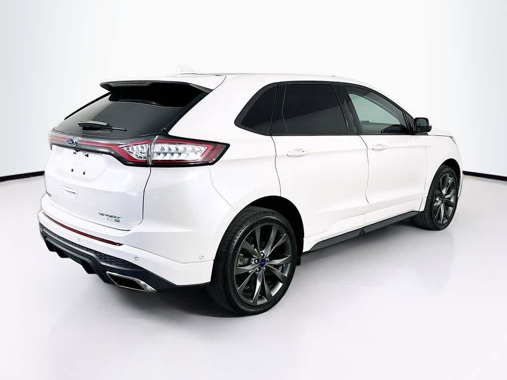 Thumbnail: 2016 Ford Edge - 25