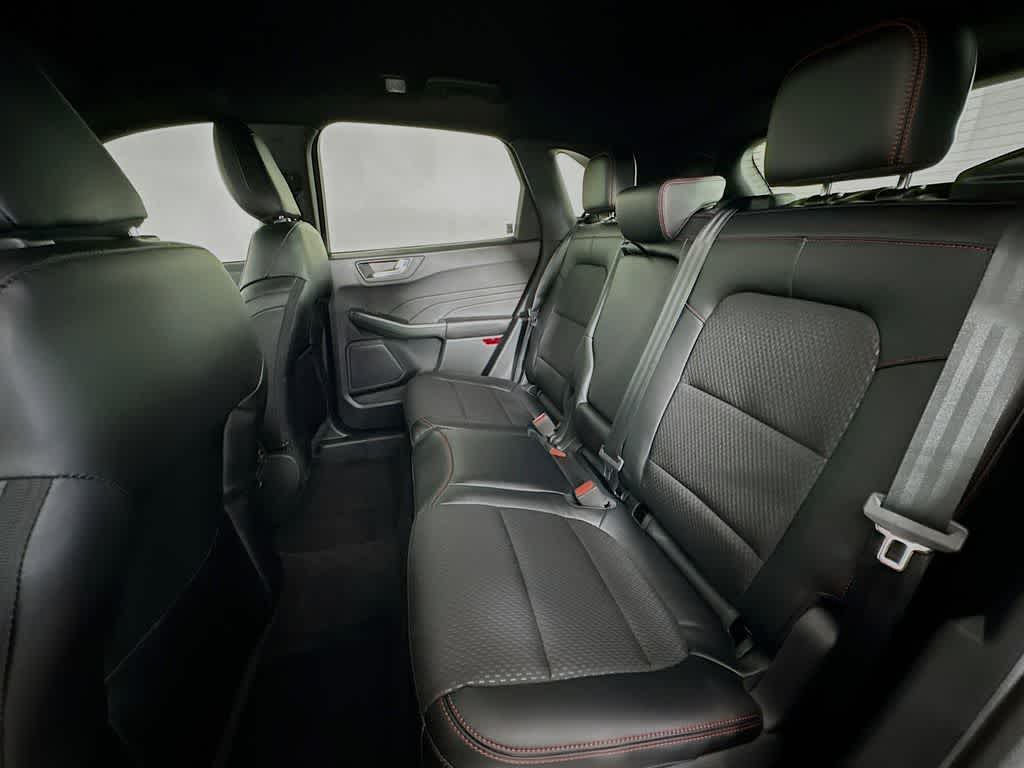 2025 Ford Escape ST-Line 14