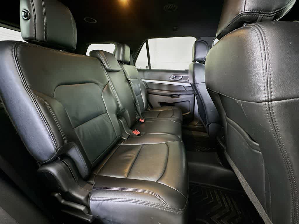 Thumbnail: 2017 Ford Explorer - 33