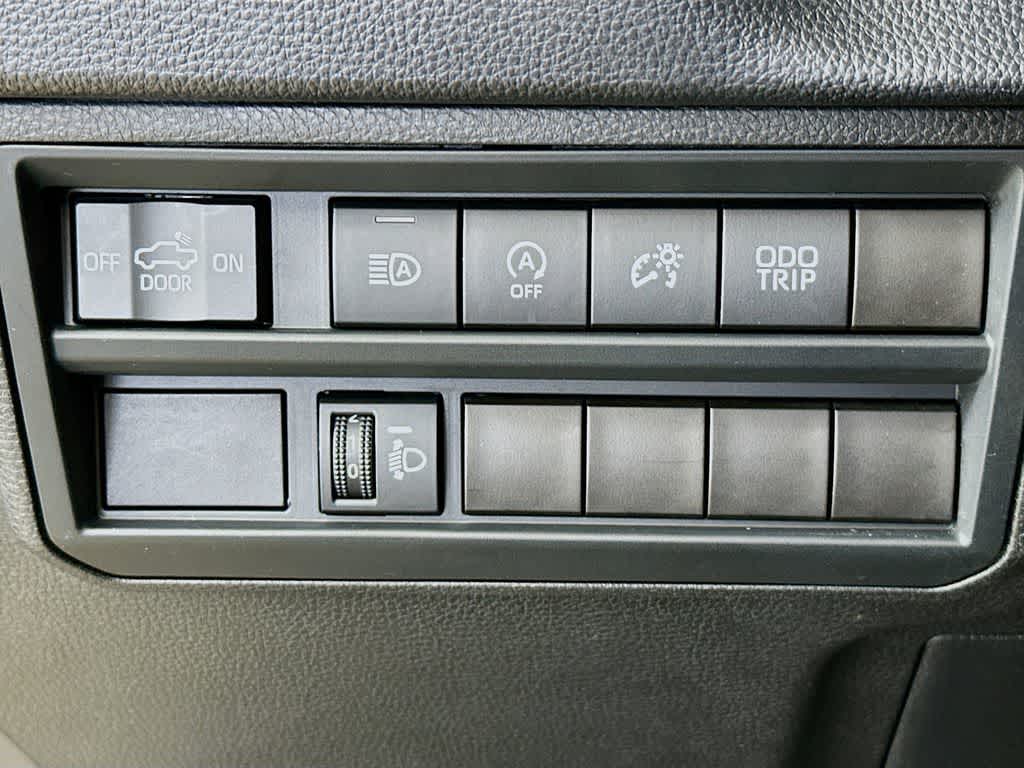 2022 Toyota Tundra SR 25