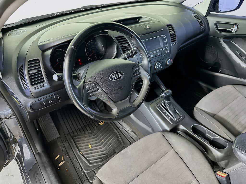 Thumbnail: 2016 Kia Forte - 2