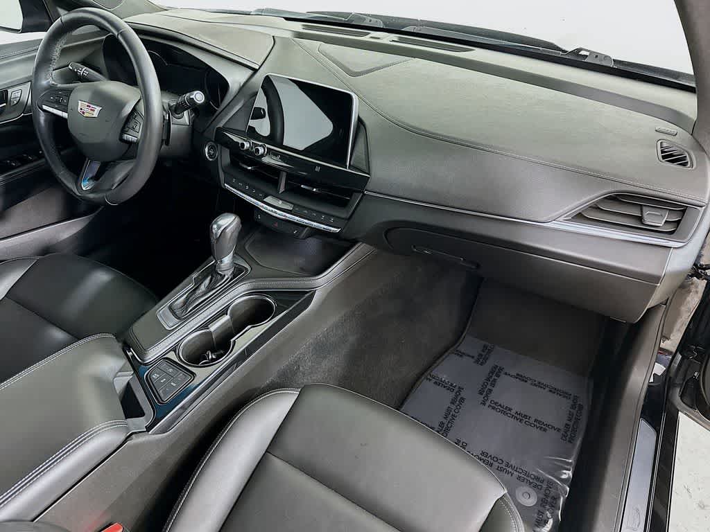 Thumbnail: 2020 Cadillac CT4 - 32