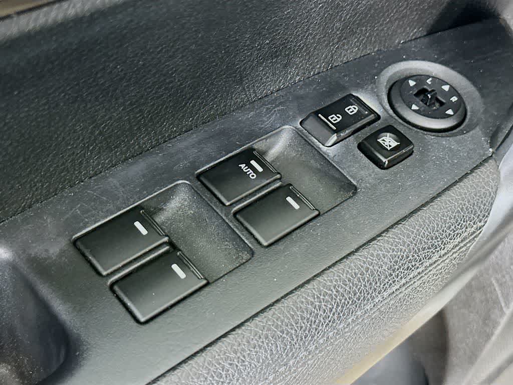 Thumbnail: 2012 Kia Sorento - 28